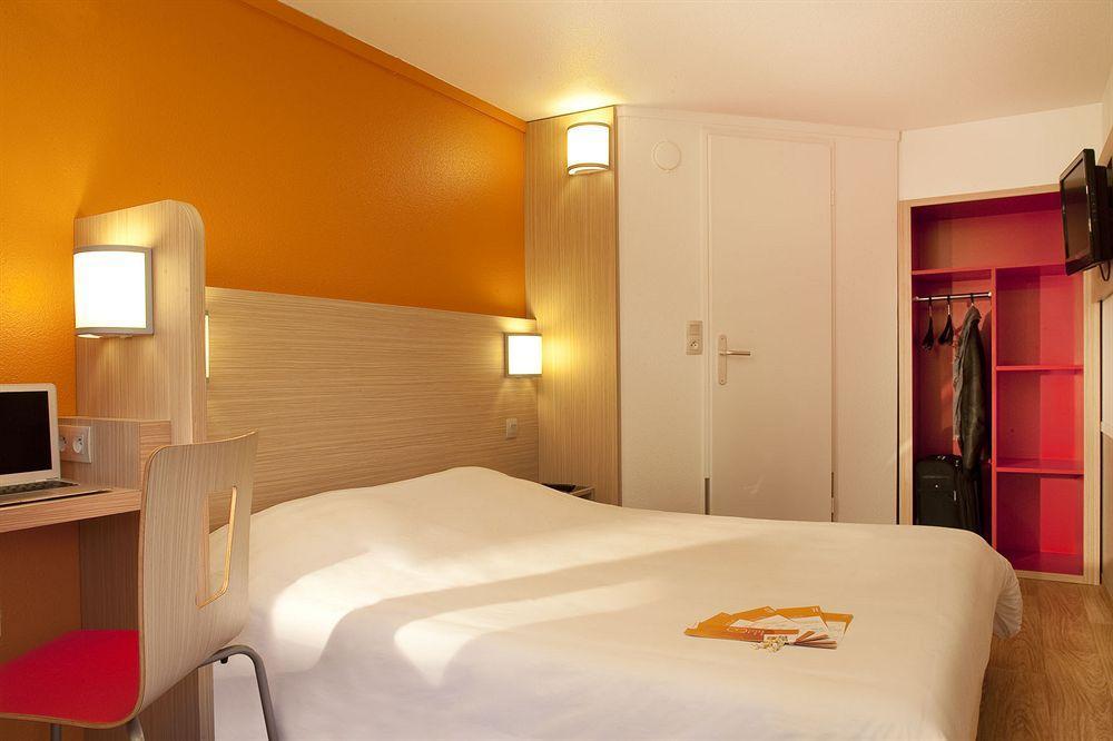 Saint-Avit  Kyriad Direct Mont De Marsan - St Avit מראה חיצוני תמונה